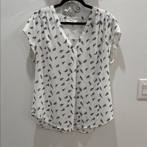 Stylish V-Neck Blouse with Leaf Print